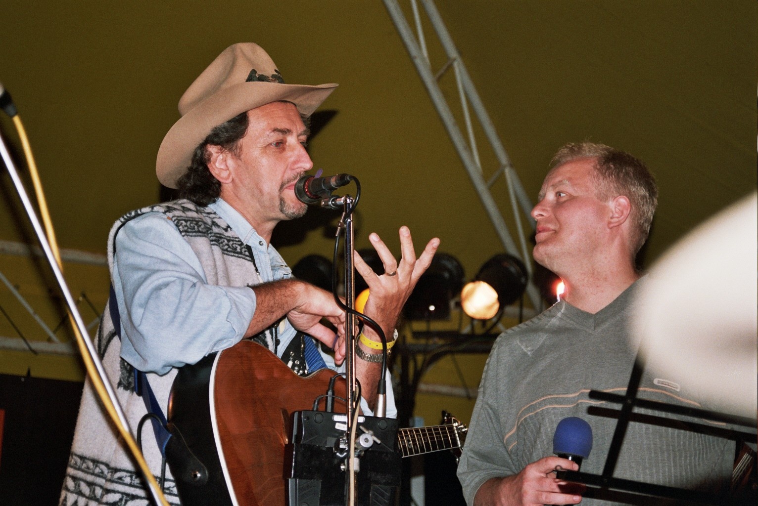 I.Pavelica + P.Kršiak  CFT 2004.jpg